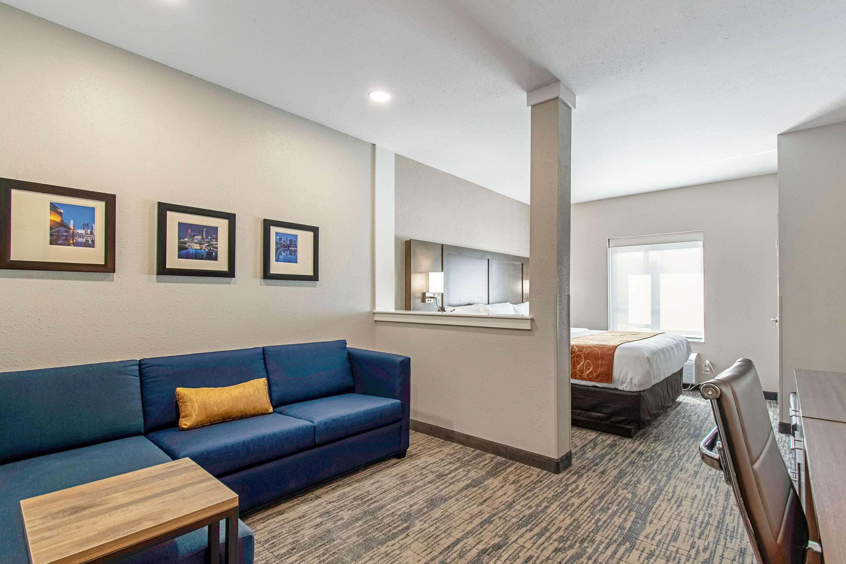 Comfort Suites Grove City - Columbus South Екстер'єр фото