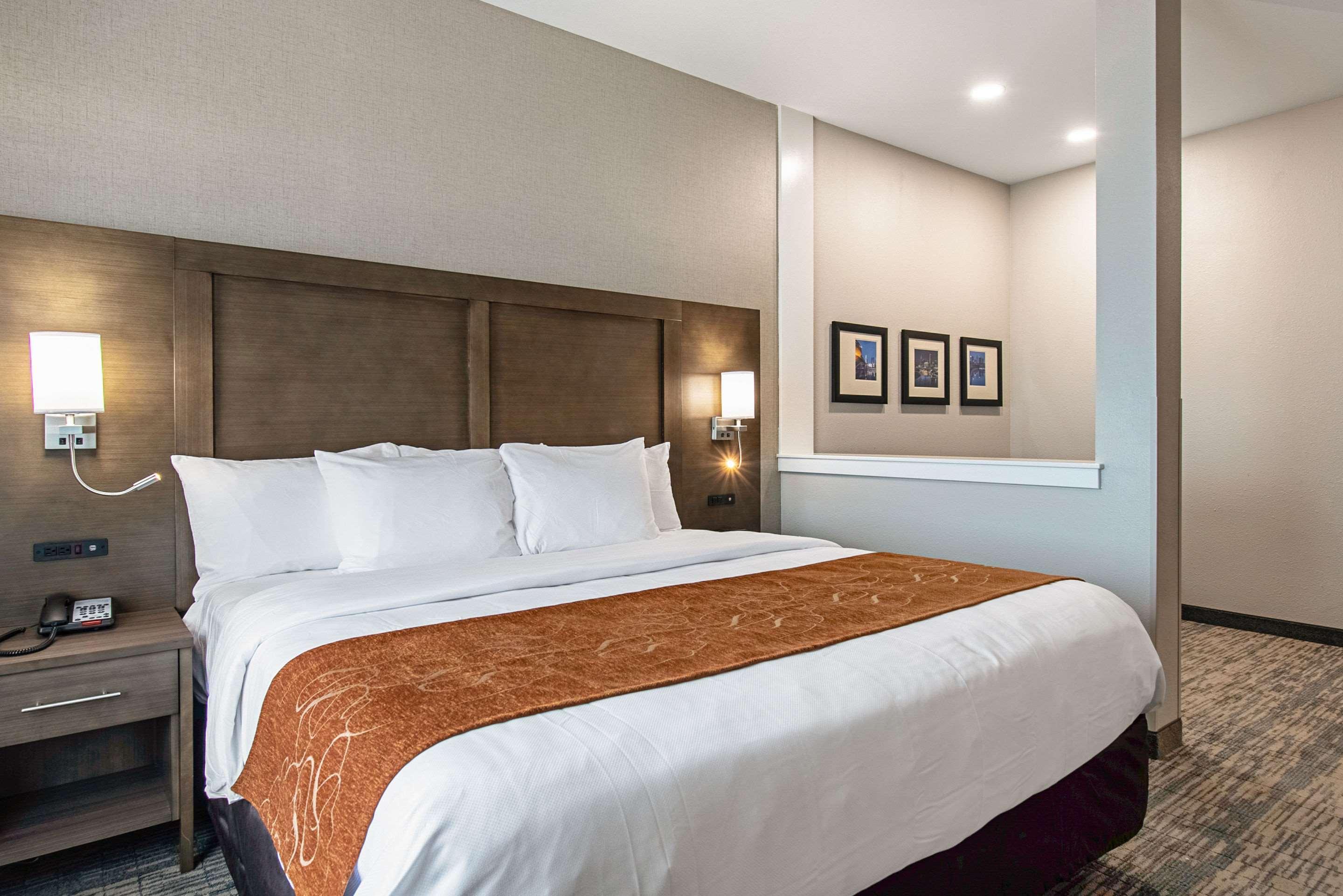 Comfort Suites Grove City - Columbus South Екстер'єр фото