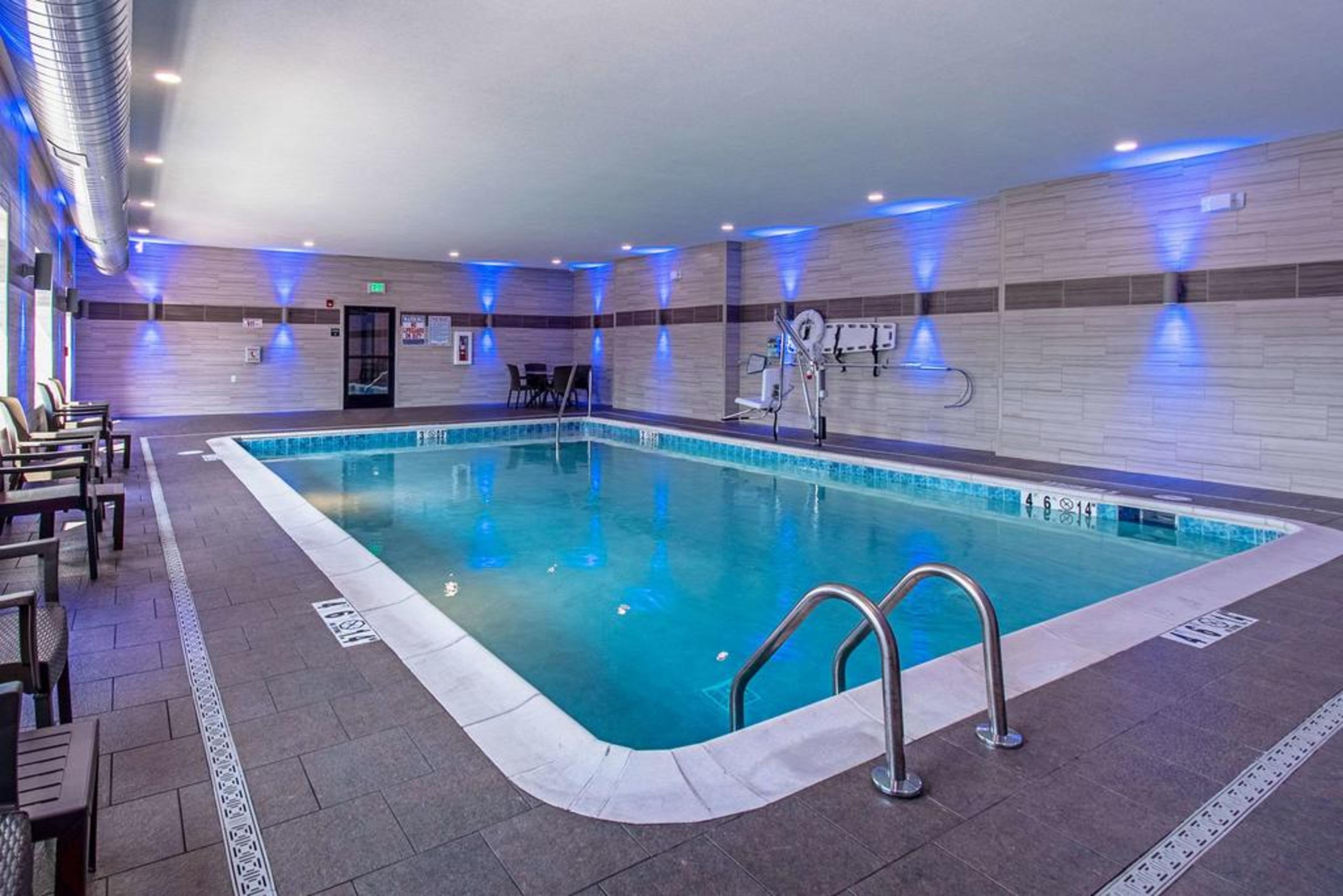 Comfort Suites Grove City - Columbus South Екстер'єр фото