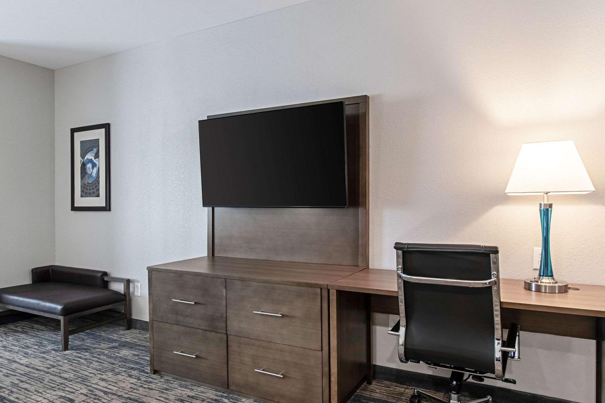 Comfort Suites Grove City - Columbus South Екстер'єр фото